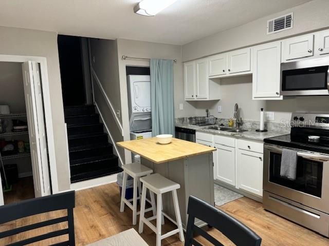 For Rent: $2,650 (3 beds, 1 baths, 1164 Square Feet)