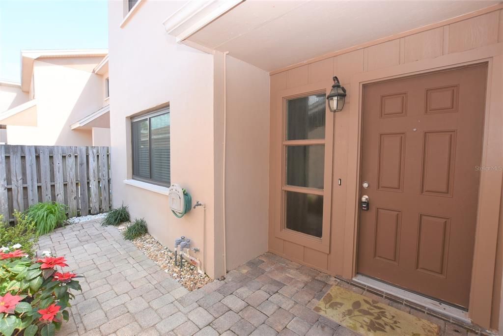 For Sale: $249,000 (2 beds, 2 baths, 1278 Square Feet)