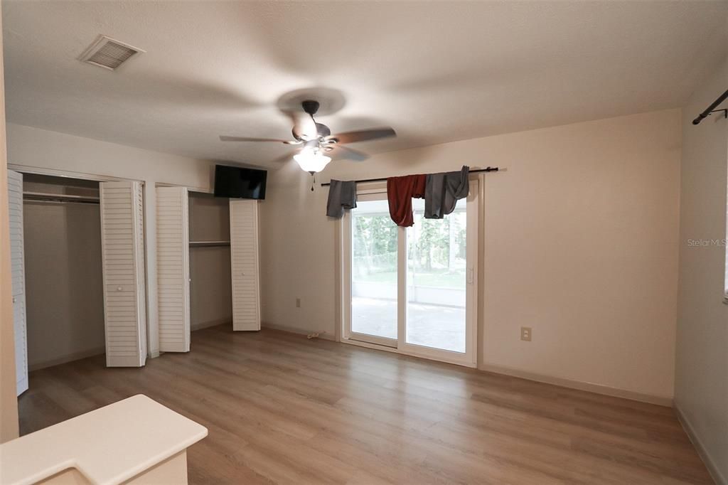 For Rent: $2,595 (4 beds, 2 baths, 1675 Square Feet)