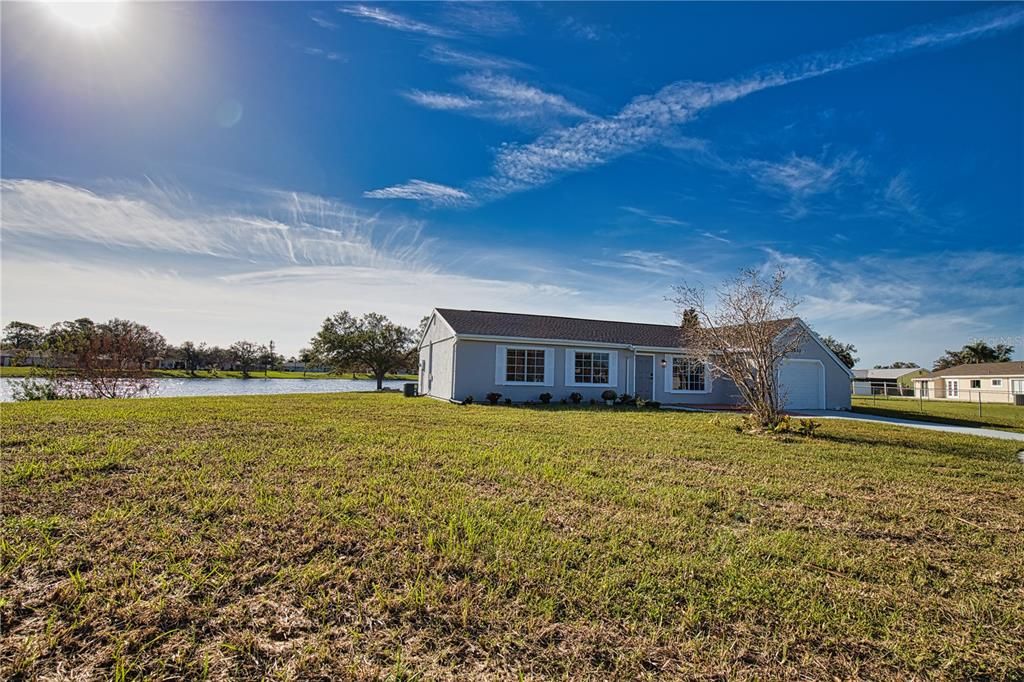 For Sale: $359,000 (3 beds, 2 baths, 1316 Square Feet)