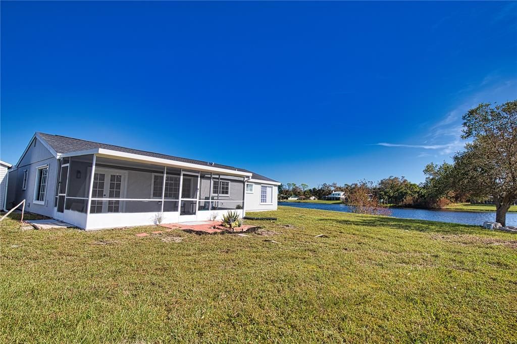 For Sale: $359,000 (3 beds, 2 baths, 1316 Square Feet)