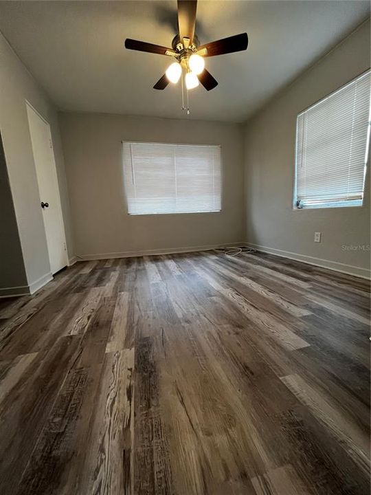 For Rent: $1,400 (2 beds, 1 baths, 850 Square Feet)