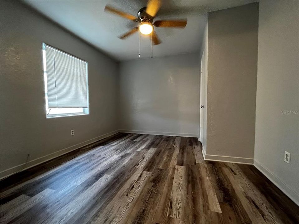 For Rent: $1,400 (2 beds, 1 baths, 850 Square Feet)