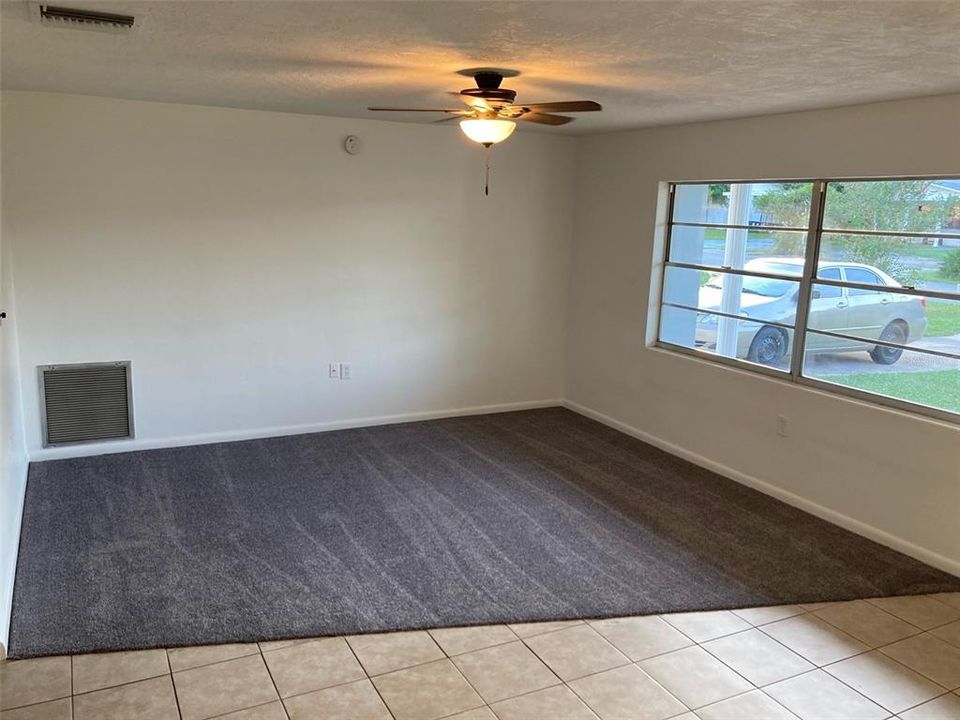 For Sale: $195,000 (2 beds, 1 baths, 1188 Square Feet)