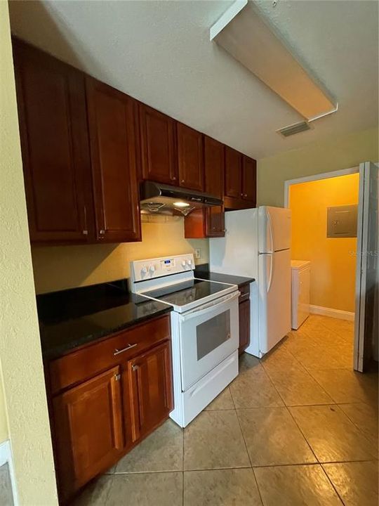 For Rent: $1,699 (3 beds, 2 baths, 1157 Square Feet)