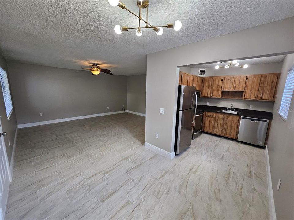 For Rent: $1,625 (2 beds, 2 baths, 953 Square Feet)