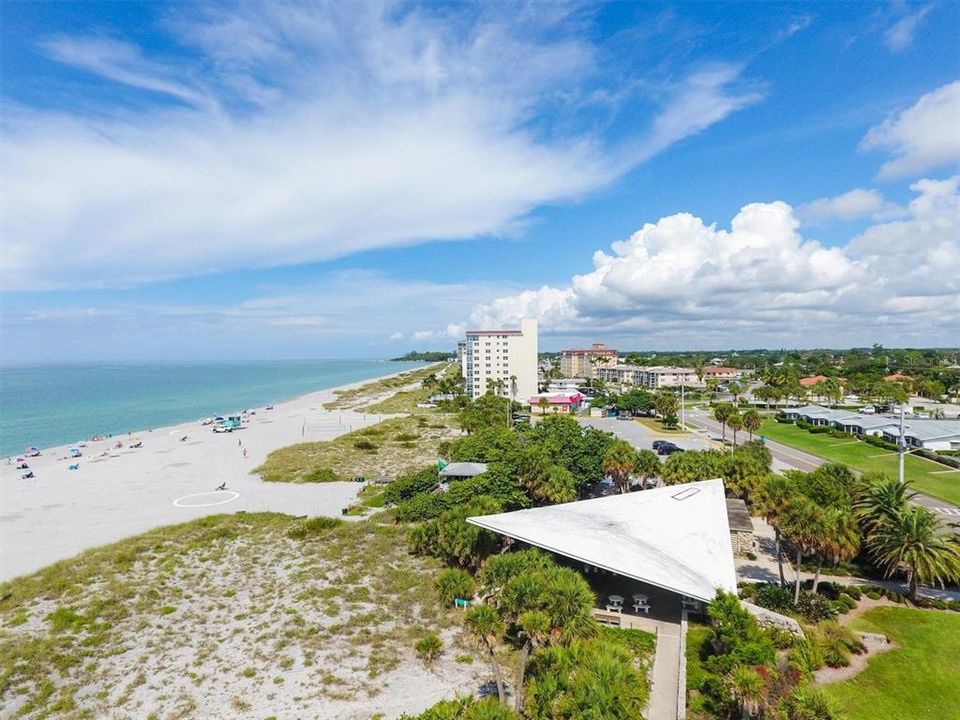 For Sale: $1,250,000 (3 beds, 2 baths, 1551 Square Feet)