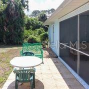 For Rent: $2,000 (3 beds, 2 baths, 1285 Square Feet)