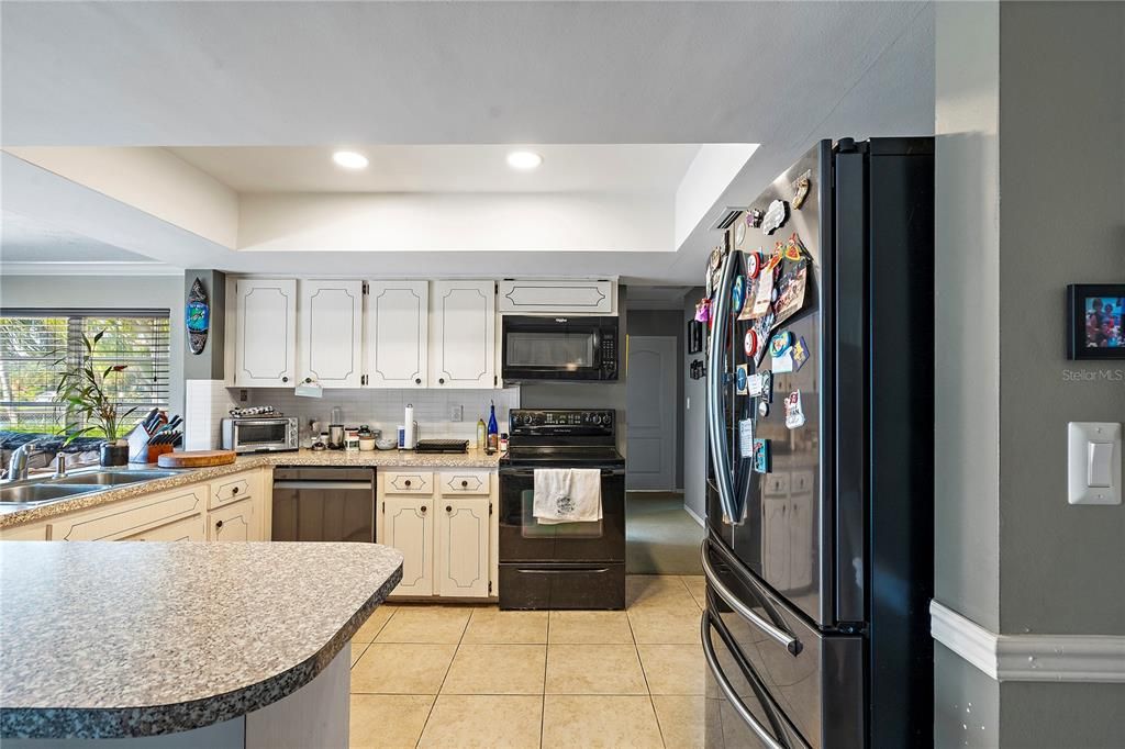 For Sale: $1,195,000 (4 beds, 2 baths, 2052 Square Feet)