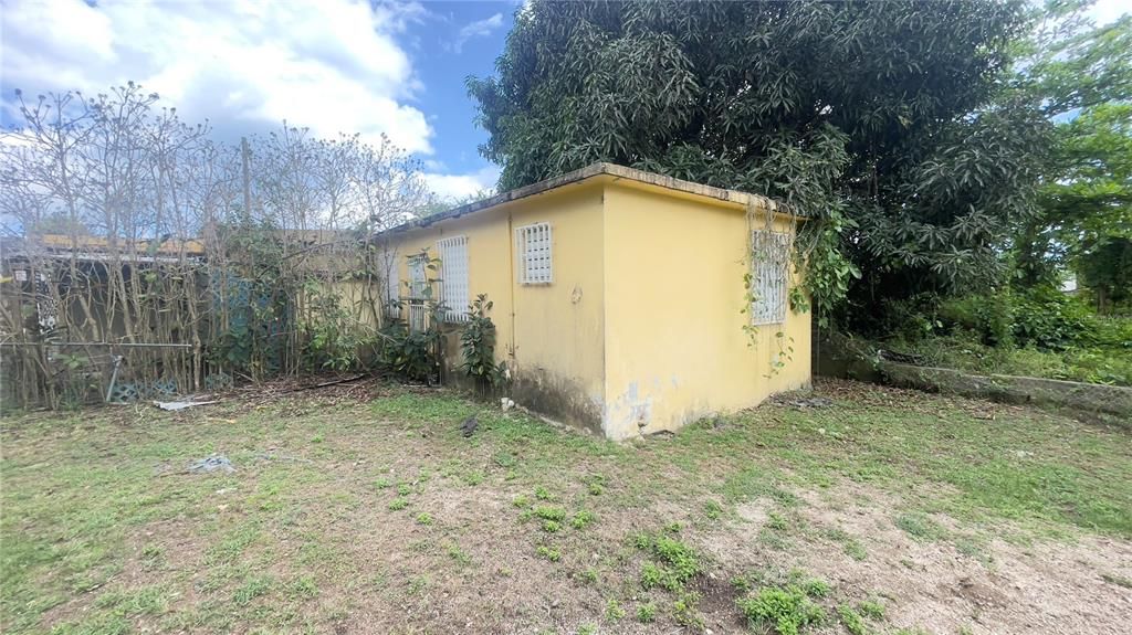 Vendido Recientemente: $65,000 (4 camas, 1 baños, 39 Pies cuadrados)