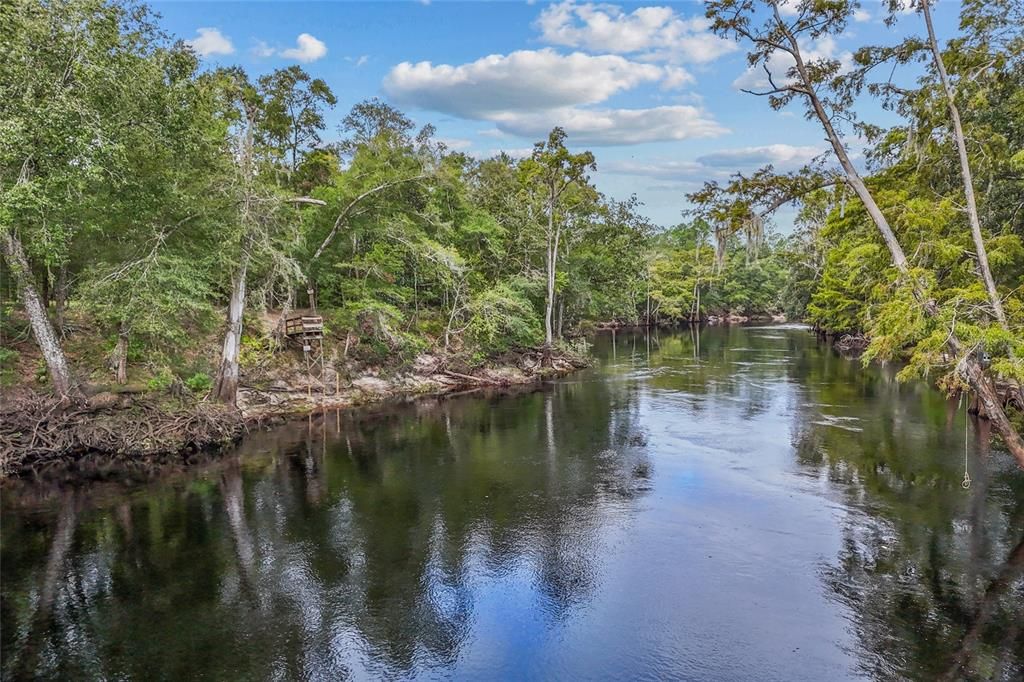 На продажу: $250,000 (0.86 acres)