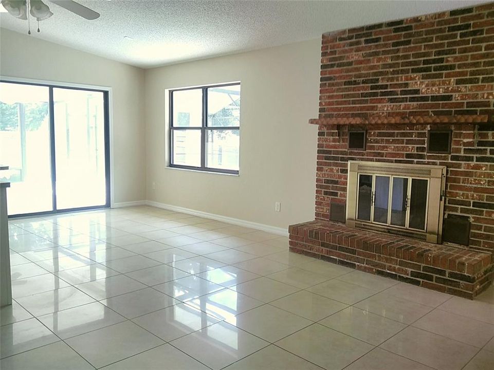 For Sale: $369,900 (3 beds, 2 baths, 1779 Square Feet)