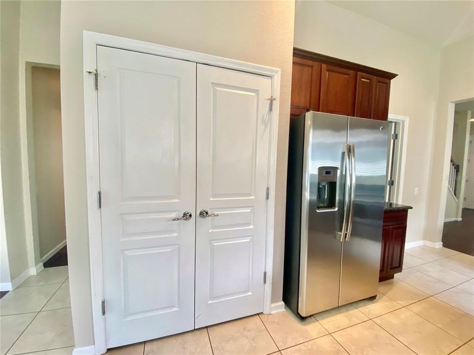 KITCHEN PANTRY