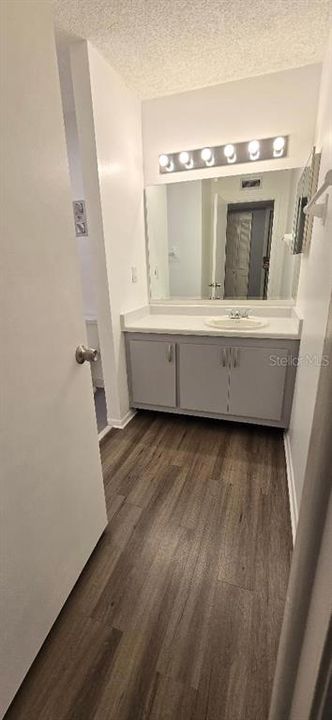 For Rent: $1,850 (2 beds, 2 baths, 1002 Square Feet)