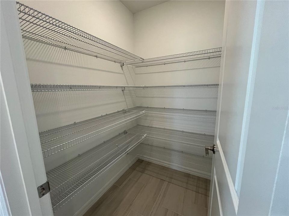 En Renta: $2,699 (5 camas, 2 baños, 2389 Pies cuadrados)