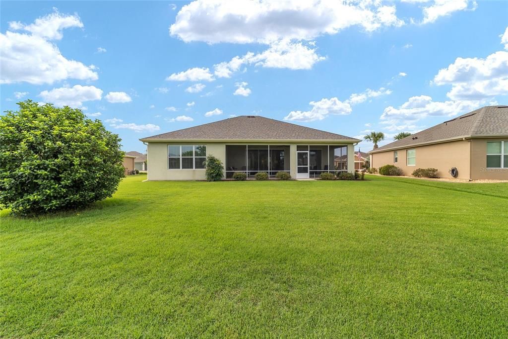 For Sale: $390,000 (3 beds, 2 baths, 1938 Square Feet)