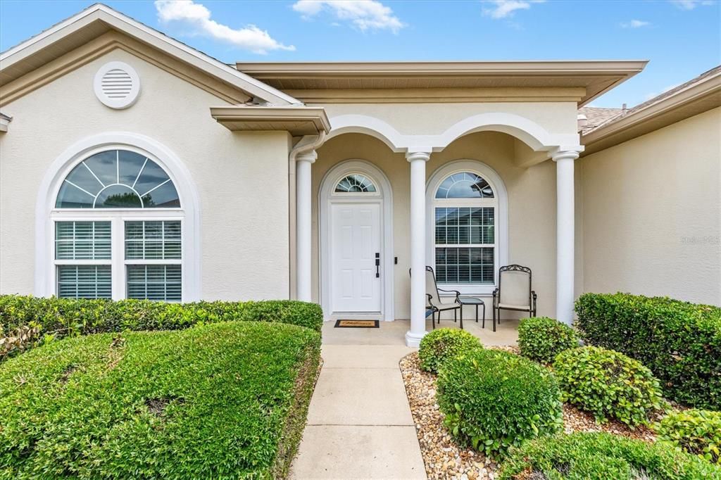 Open front Patio w/Great Neighbors