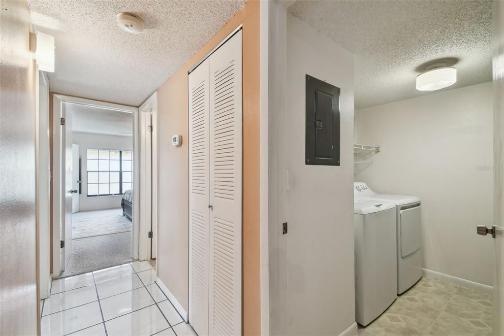 For Sale: $229,000 (2 beds, 2 baths, 1240 Square Feet)