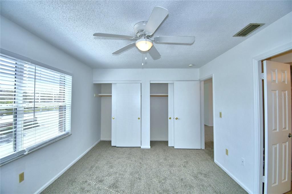 For Sale: $165,000 (2 beds, 2 baths, 831 Square Feet)