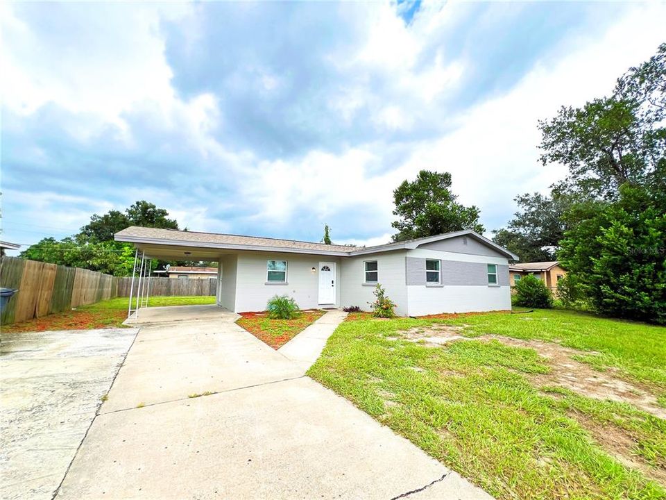 For Sale: $240,000 (3 beds, 1 baths, 1040 Square Feet)