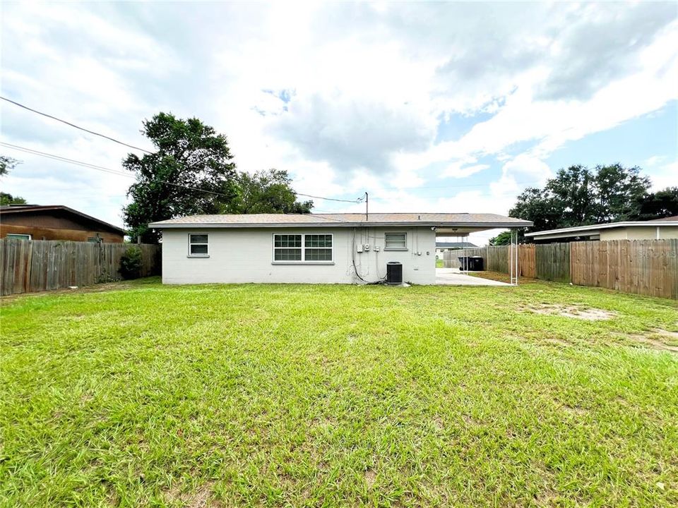 For Sale: $240,000 (3 beds, 1 baths, 1040 Square Feet)