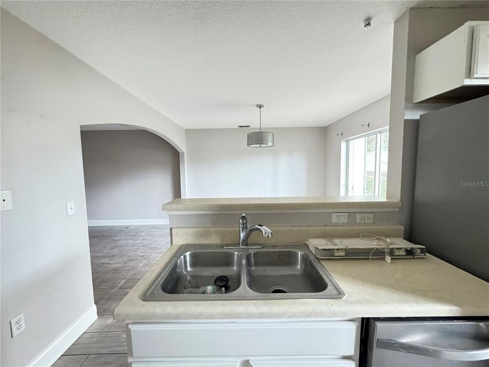 For Sale: $259,900 (3 beds, 2 baths, 1771 Square Feet)