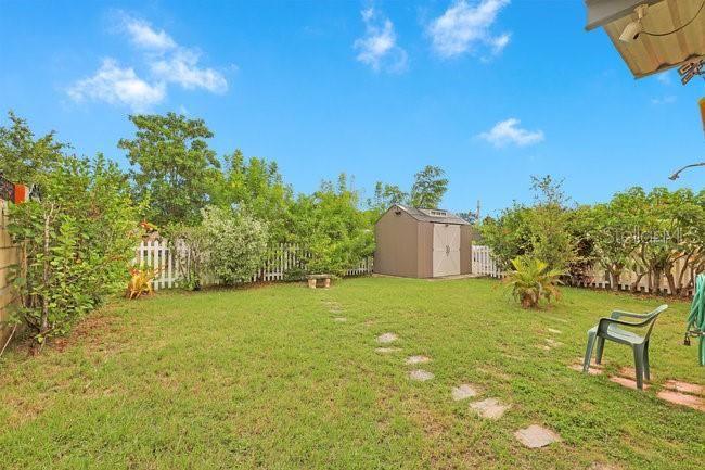 For Sale: $399,000 (3 beds, 1 baths, 804 Square Feet)