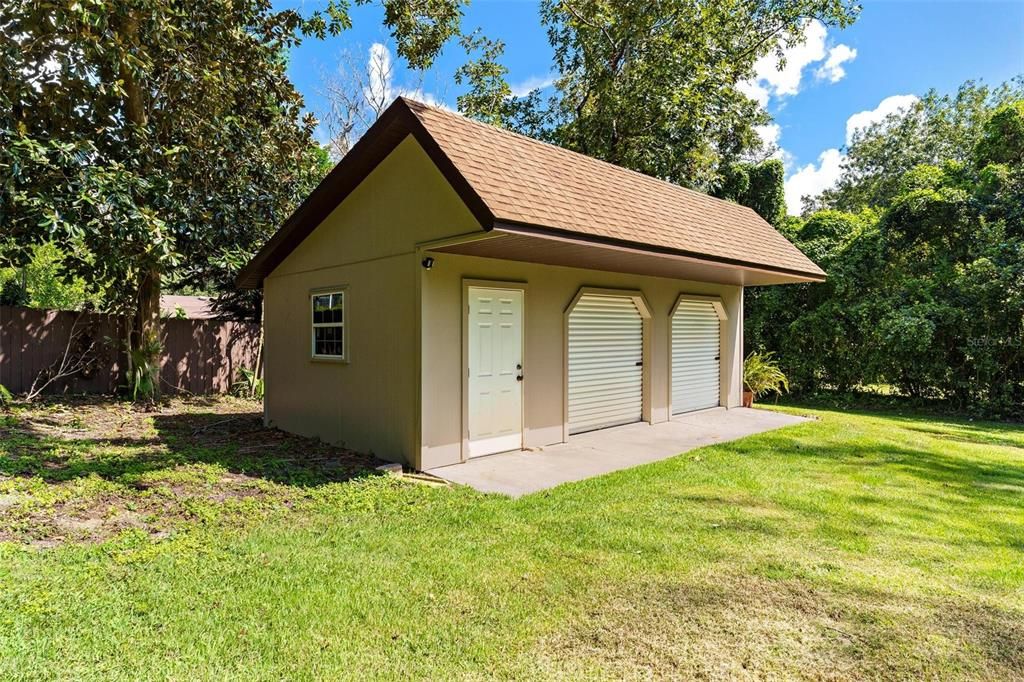 Detached Garage