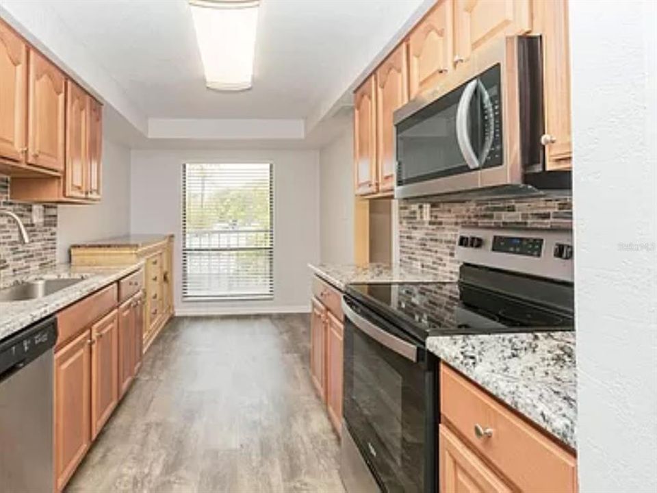 For Rent: $2,150 (2 beds, 2 baths, 1070 Square Feet)