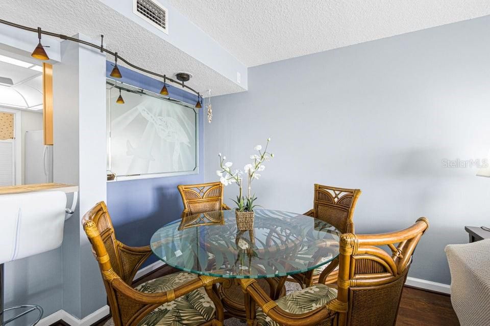 Casual dining area