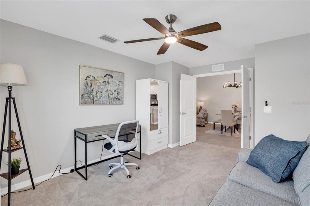 For Sale: $399,000 (2 beds, 2 baths, 1655 Square Feet)