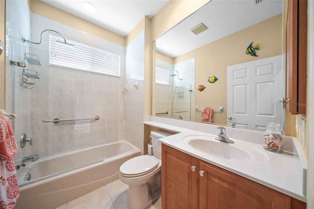 For Sale: $559,000 (2 beds, 2 baths, 1818 Square Feet)