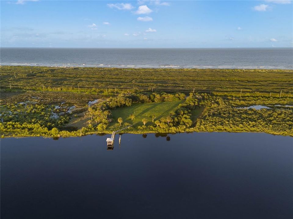 На продажу: $4,200,000 (14.00 acres)