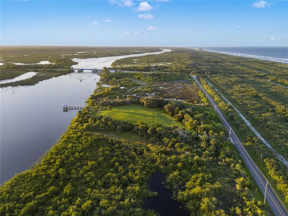 На продажу: $4,200,000 (14.00 acres)