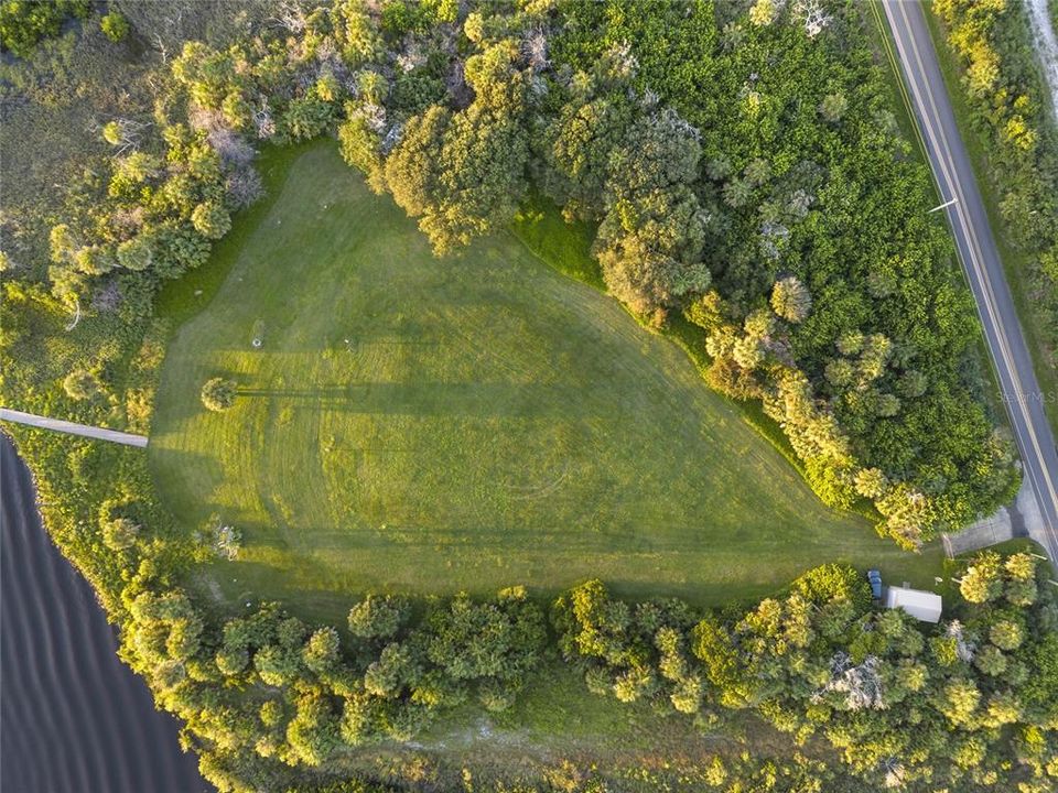 На продажу: $4,200,000 (14.00 acres)