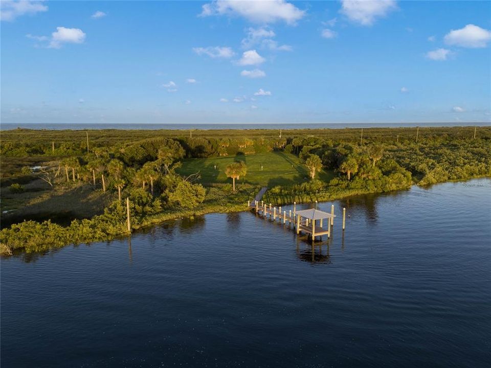 На продажу: $4,200,000 (14.00 acres)