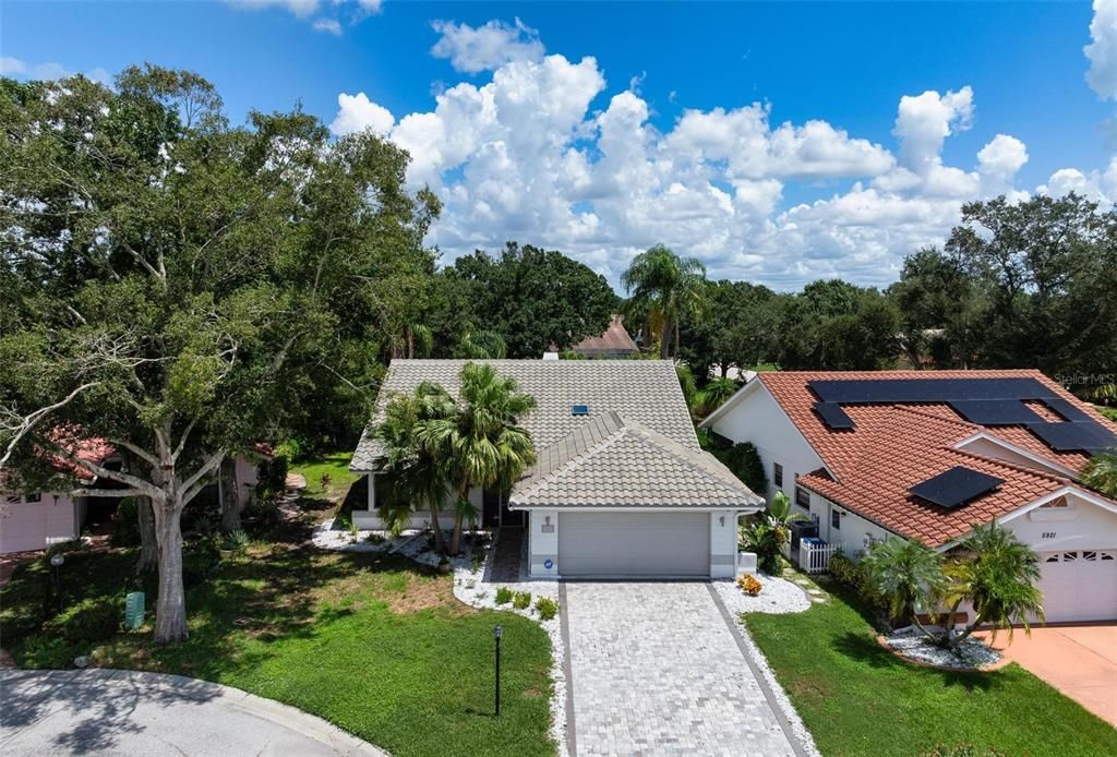 For Sale: $565,000 (3 beds, 2 baths, 1528 Square Feet)