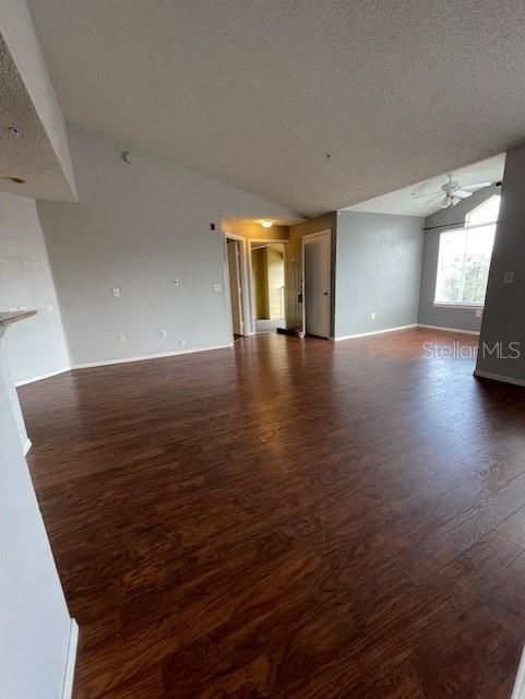 For Rent: $1,600 (2 beds, 2 baths, 1026 Square Feet)