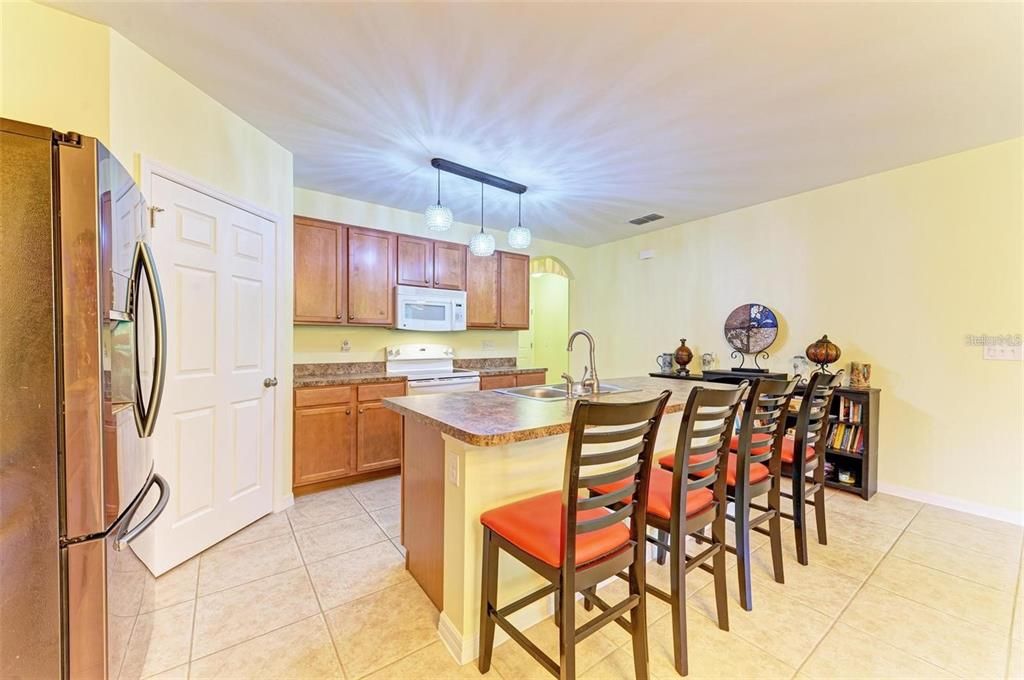 For Sale: $345,000 (4 beds, 2 baths, 1846 Square Feet)