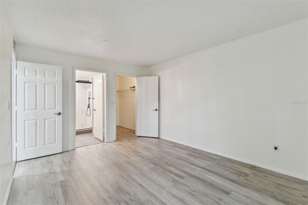 For Rent: $1,700 (2 beds, 2 baths, 912 Square Feet)