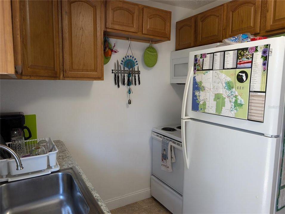 For Sale: $194,900 (2 beds, 1 baths, 950 Square Feet)