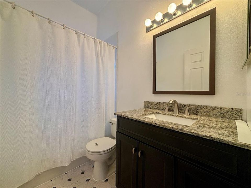 For Rent: $2,399 (3 beds, 2 baths, 1728 Square Feet)