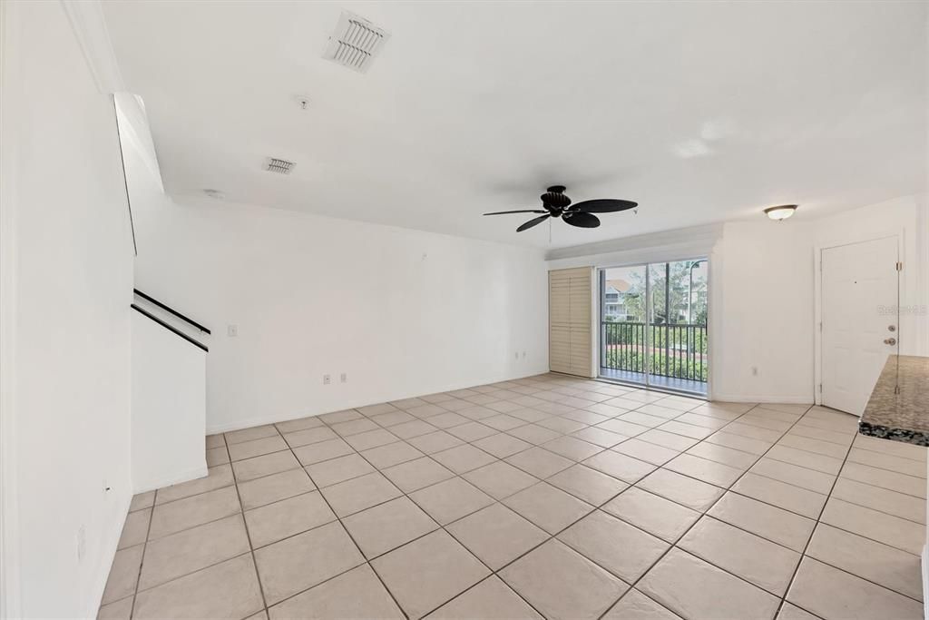 For Sale: $400,000 (2 beds, 2 baths, 1224 Square Feet)