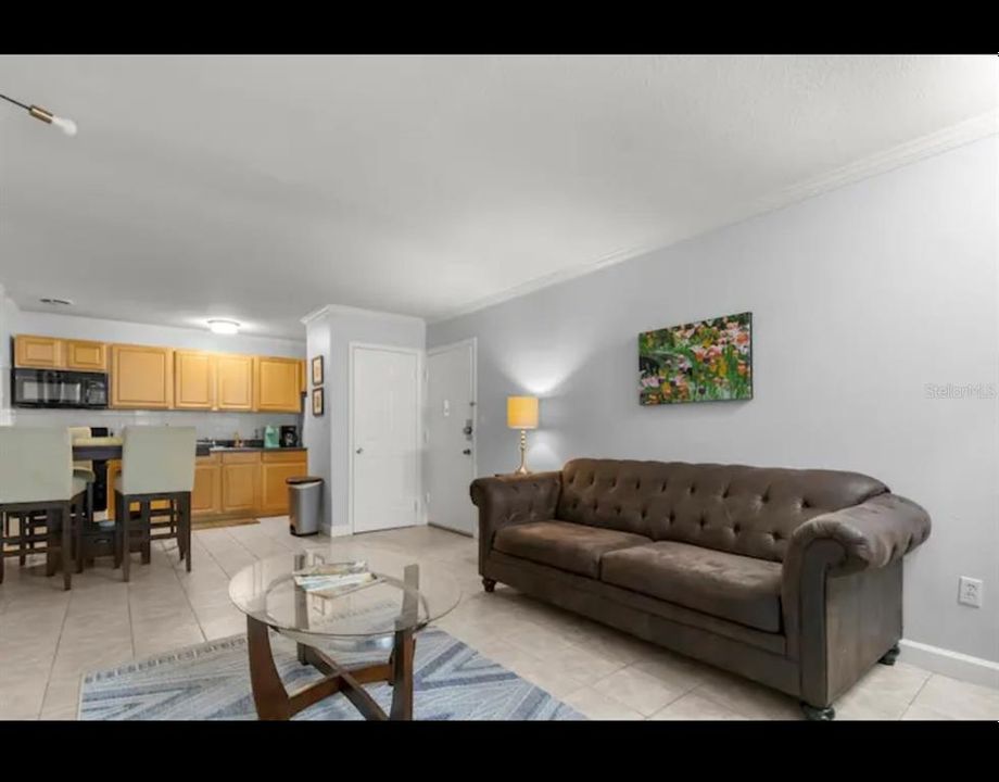 For Rent: $1,295 (2 beds, 1 baths, 755 Square Feet)