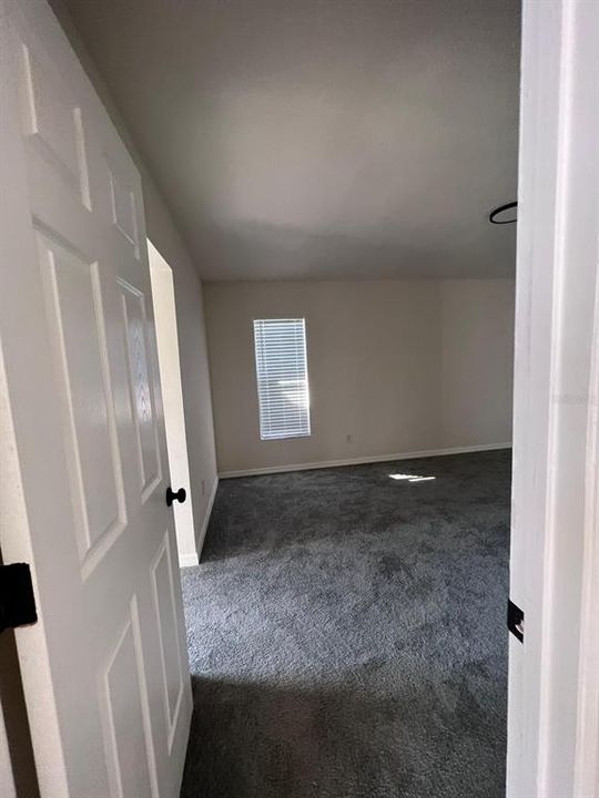 Active With Contract: $2,400 (3 beds, 2 baths, 1684 Square Feet)