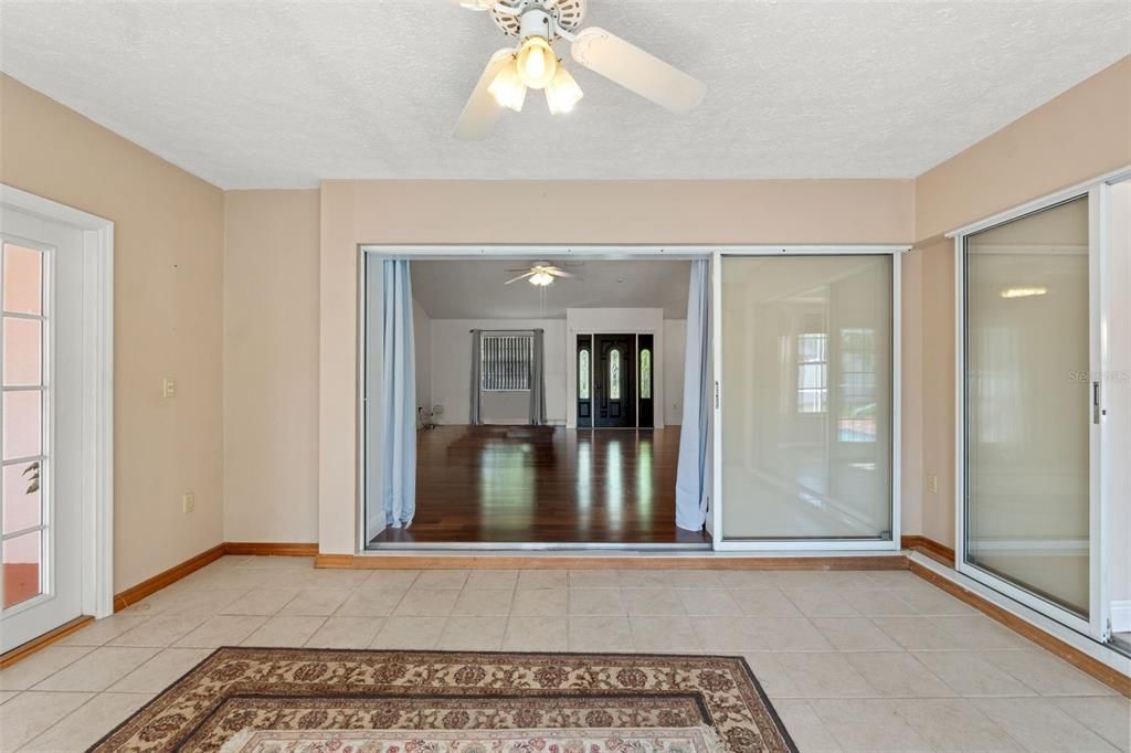 For Sale: $339,900 (2 beds, 2 baths, 1608 Square Feet)