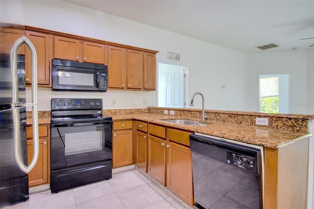 For Rent: $1,950 (3 beds, 2 baths, 1260 Square Feet)