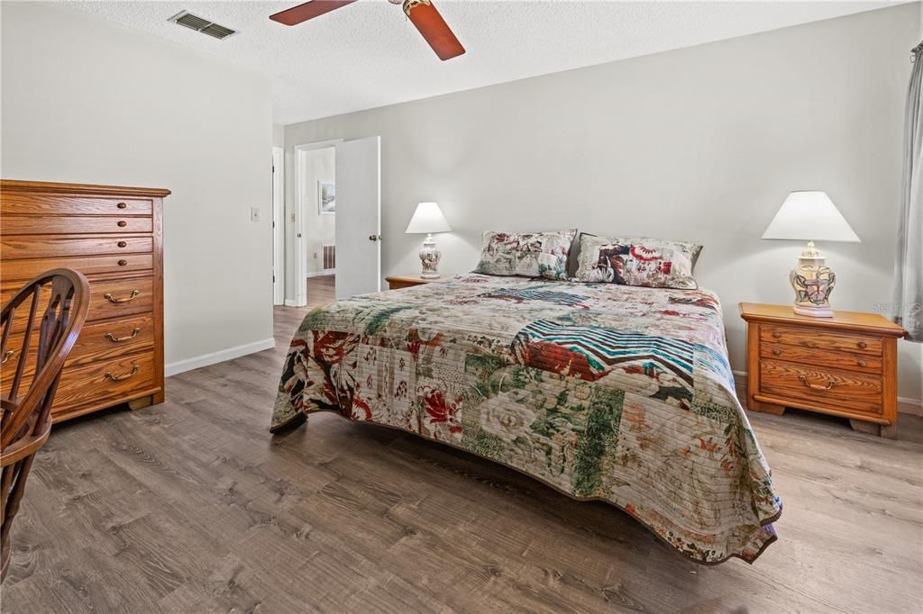 THE PRIMARY BEDROOM HAS A HUGE WALK-IN CLOSET.