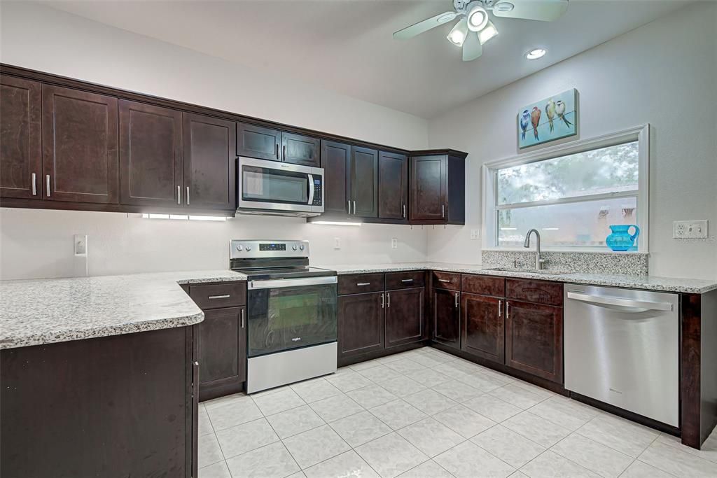 For Sale: $360,000 (2 beds, 2 baths, 1200 Square Feet)