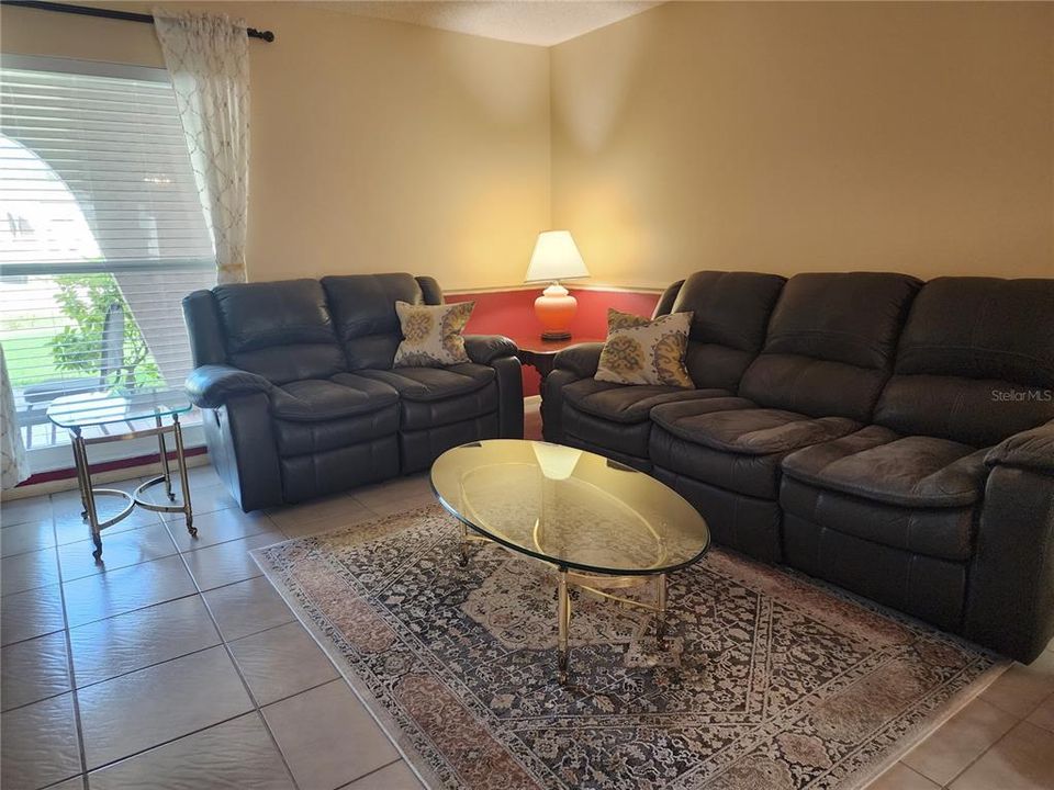 For Sale: $350,000 (2 beds, 2 baths, 1621 Square Feet)